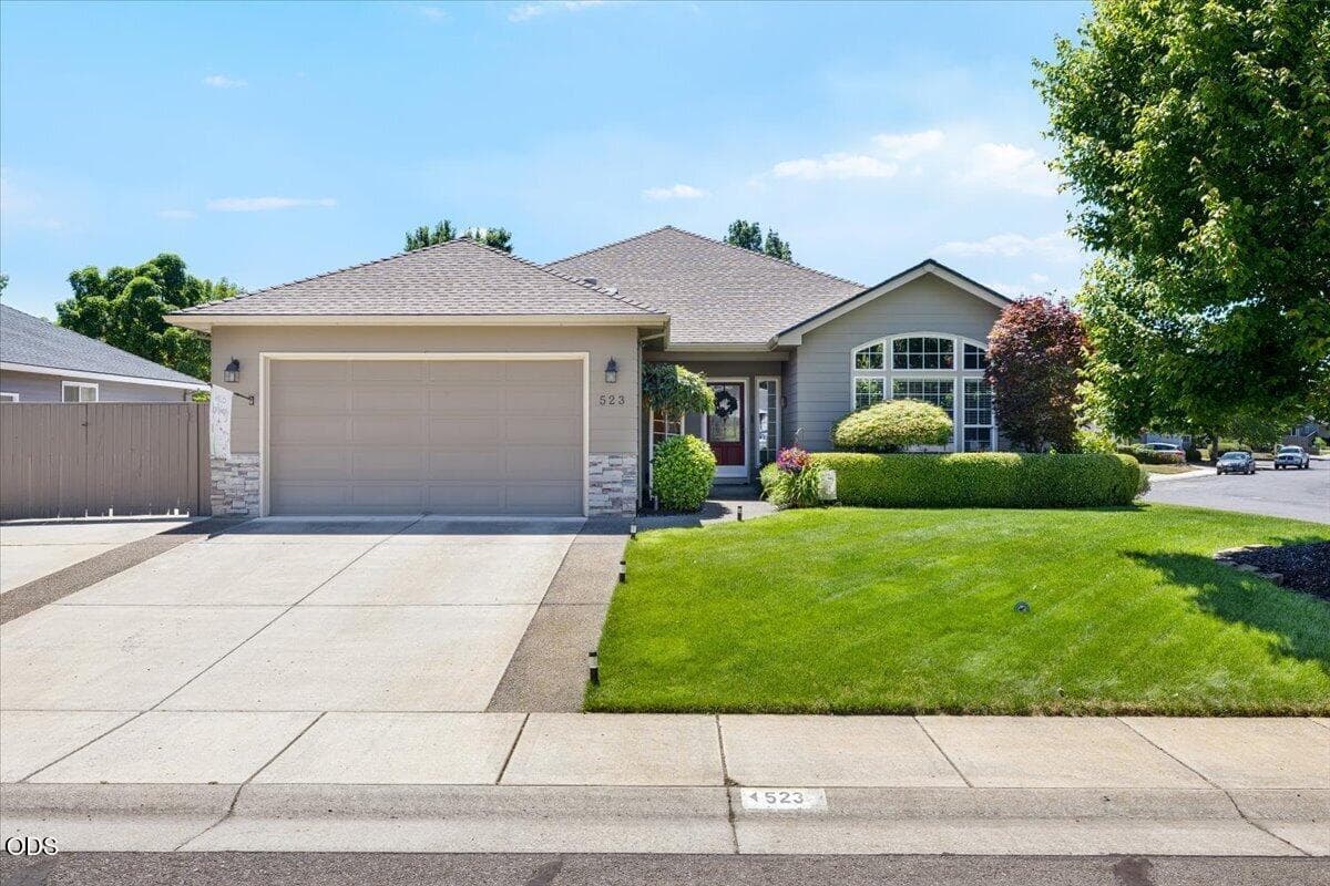 523 Meadowbrook