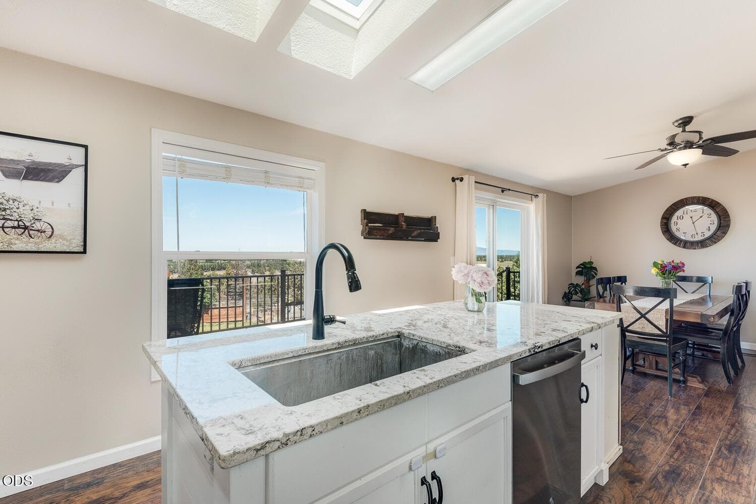 Photo of 21180 Arid Avenue 8 of 39