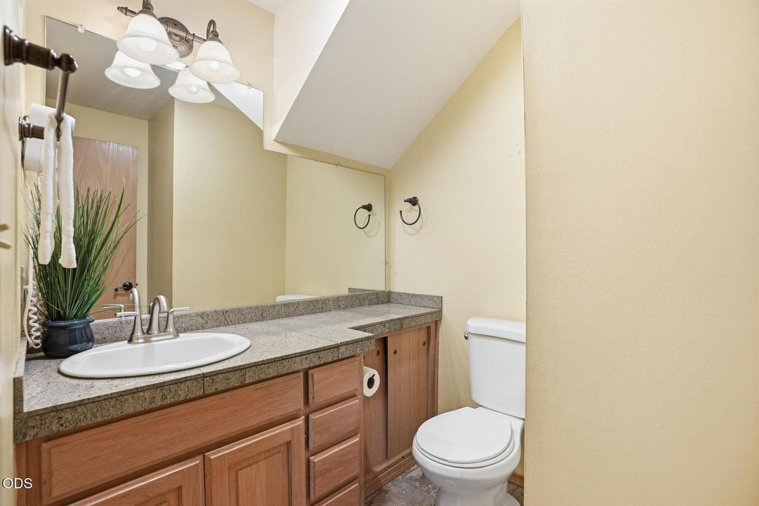 Photo of 18120 Mt Baker Lane 12 of 34