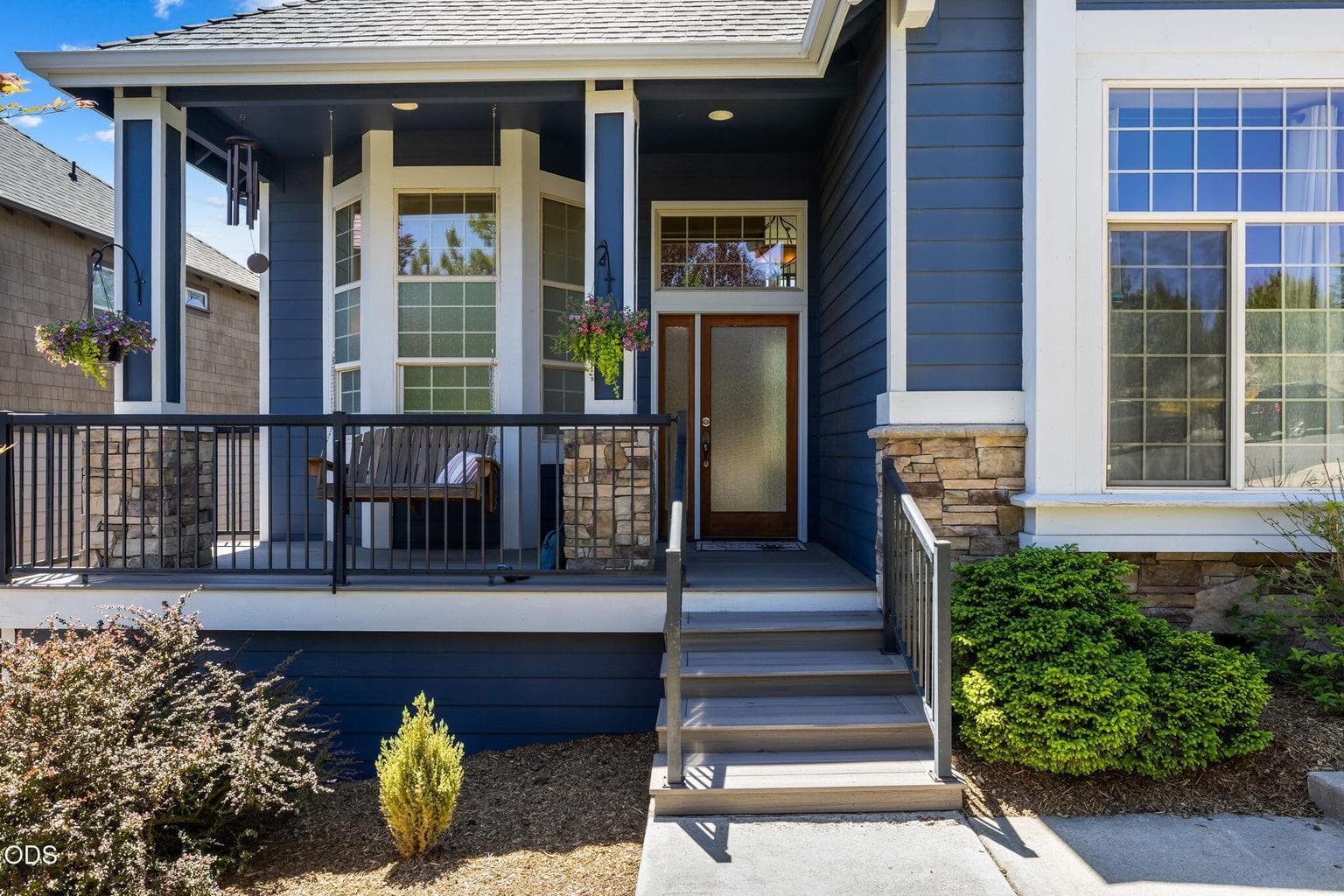 Photo of 629 Powell Butte 3 of 42