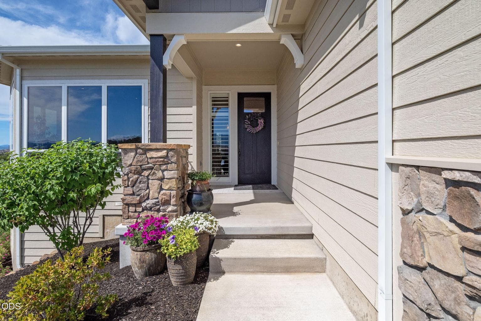 Photo of 547 La Strada 3 of 34