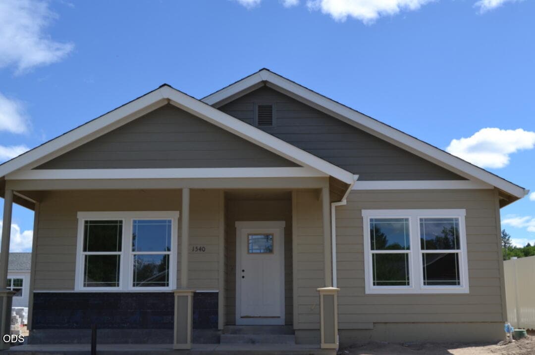 Photo of 1540 Harbeck 1 of 9