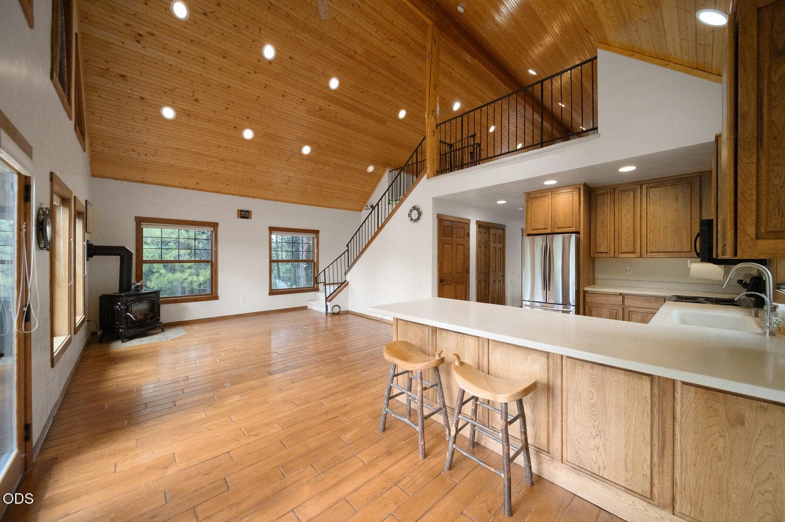 Photo of 18144 NE Hamilton Butte Drive 11 of 38