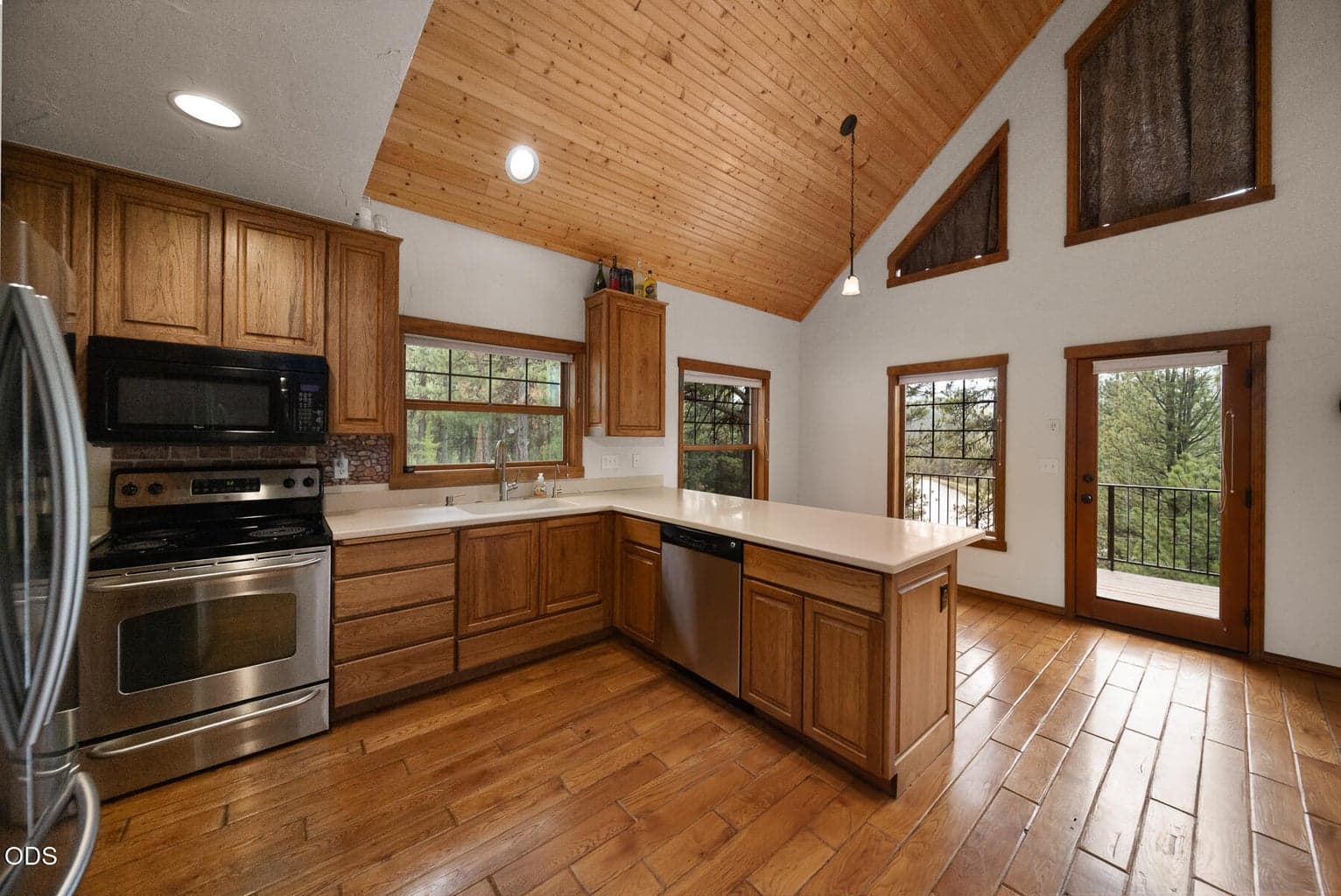 Photo of 18144 NE Hamilton Butte Drive 13 of 38