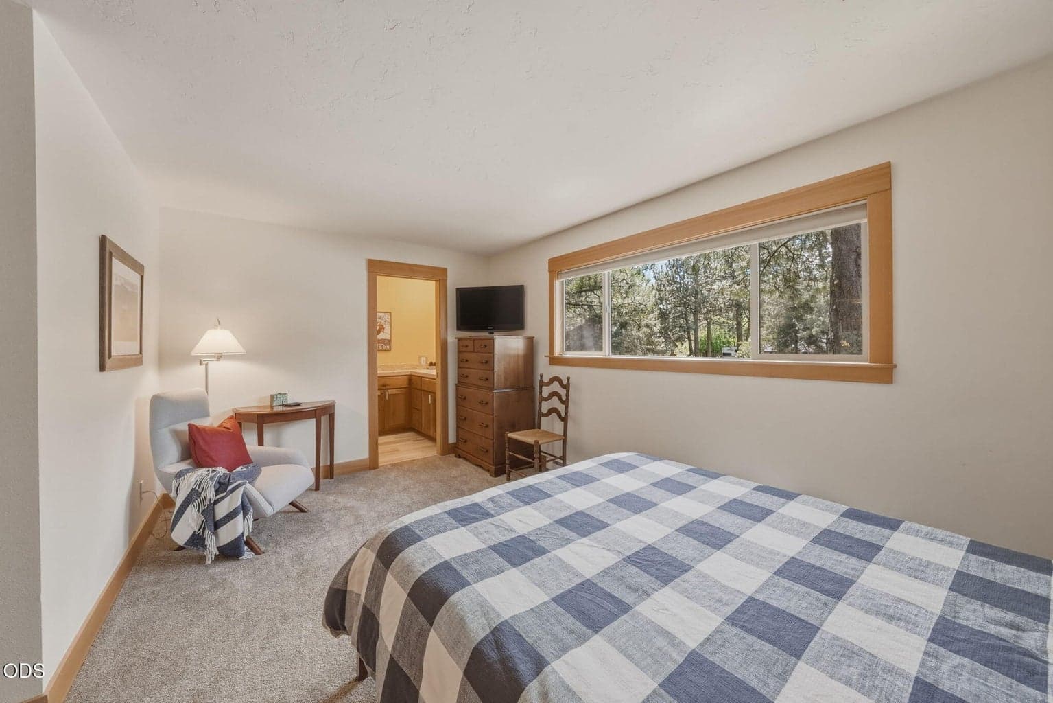 Photo of 807 E Desperado 21 of 48