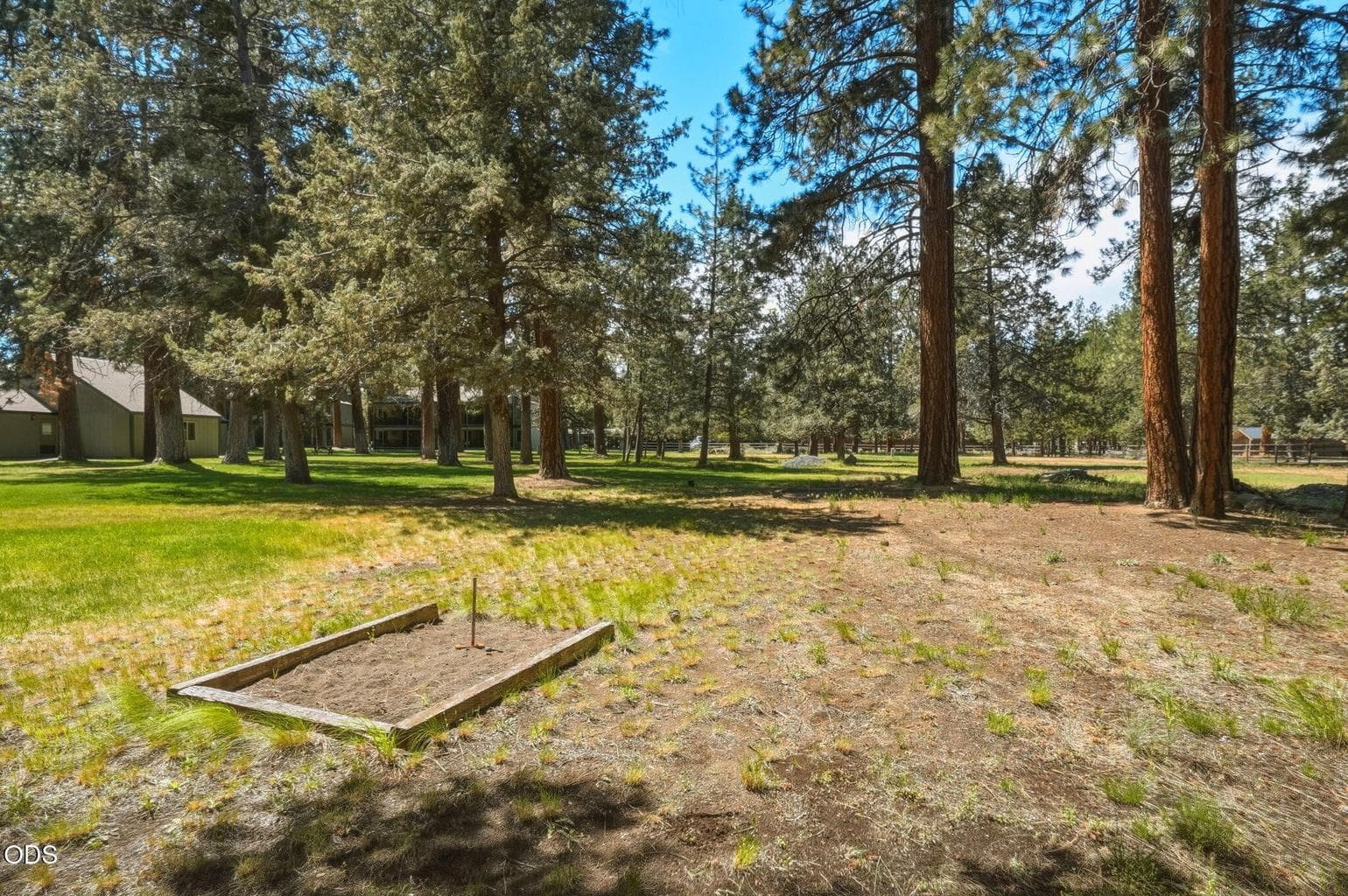 Photo of 807 E Desperado 46 of 48