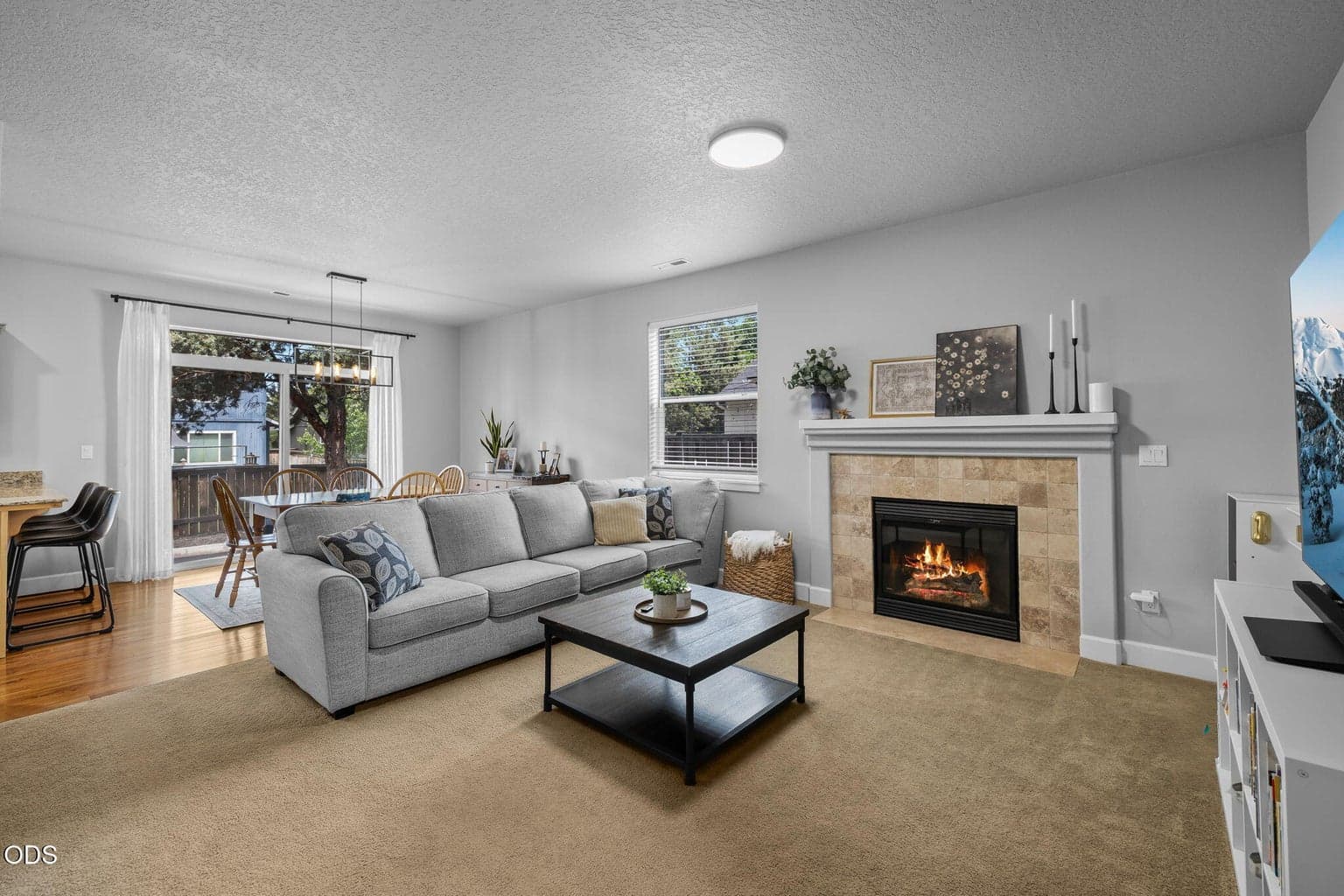 Photo of 21184 Silverado Valley Lane 6 of 37