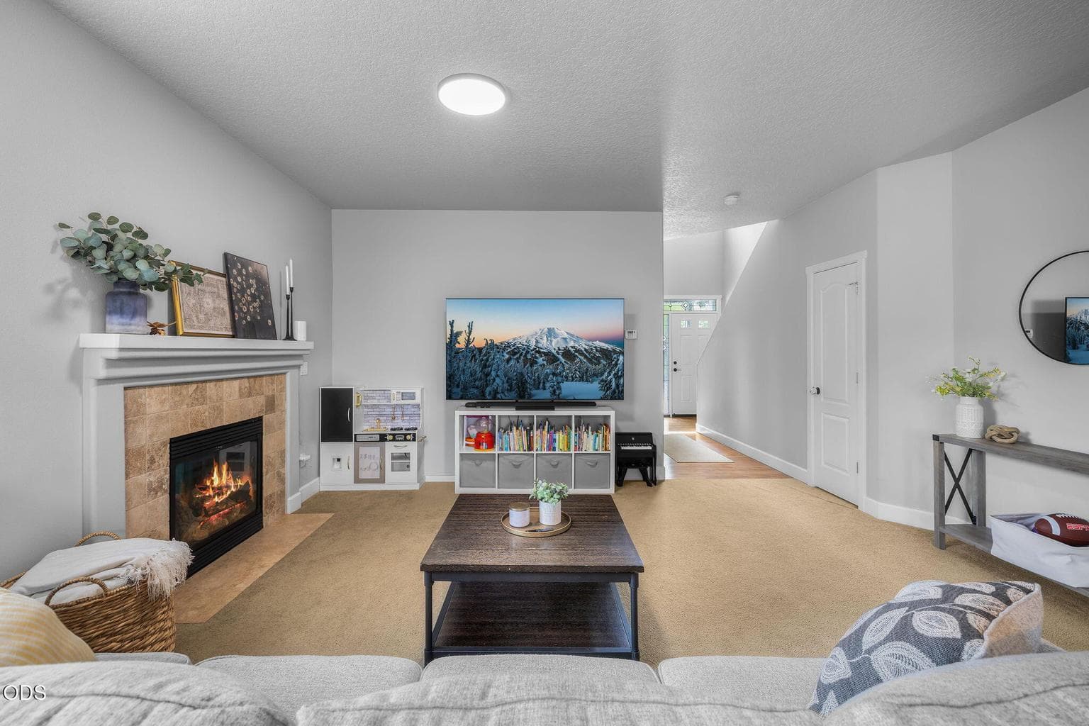 Photo of 21184 Silverado Valley Lane 9 of 37
