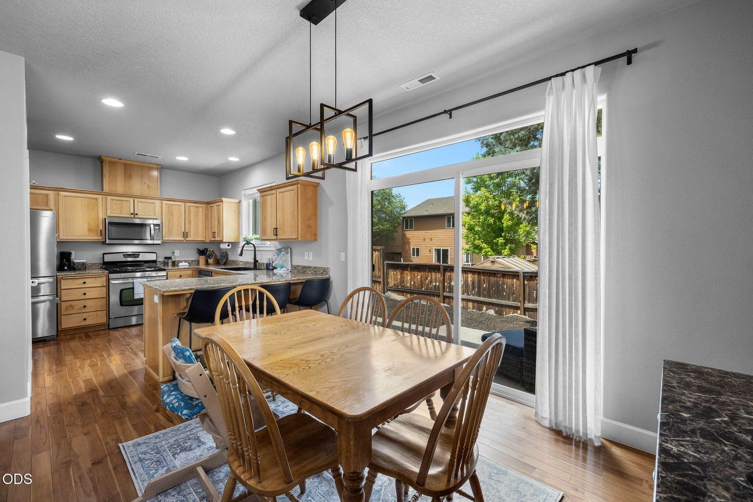 Photo of 21184 Silverado Valley Lane 11 of 37
