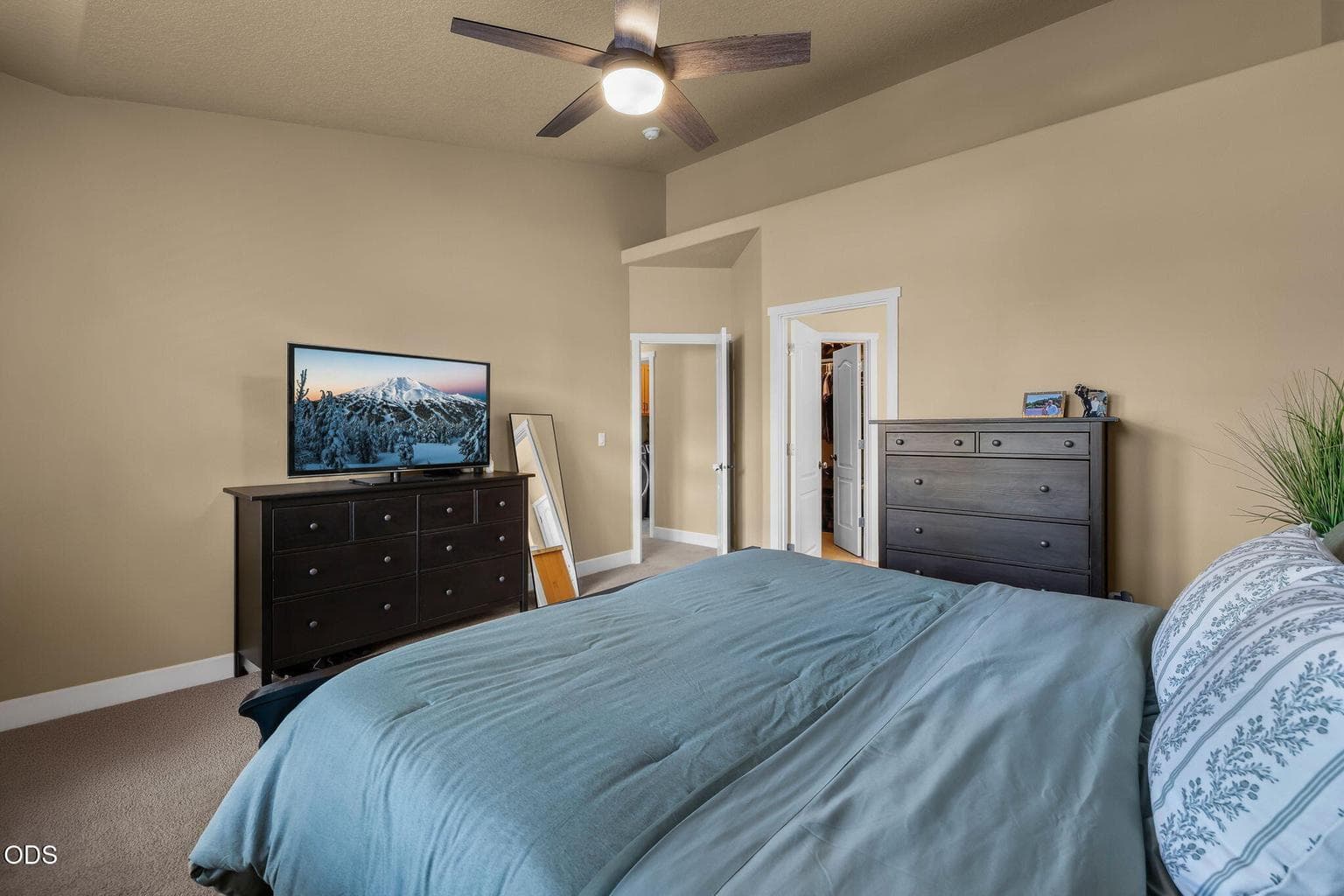 Photo of 21184 Silverado Valley Lane 17 of 37