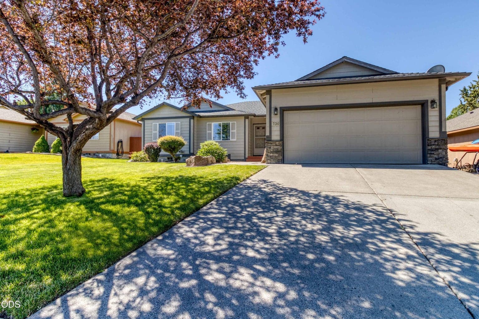 Photo of 730 Quince 1 of 27