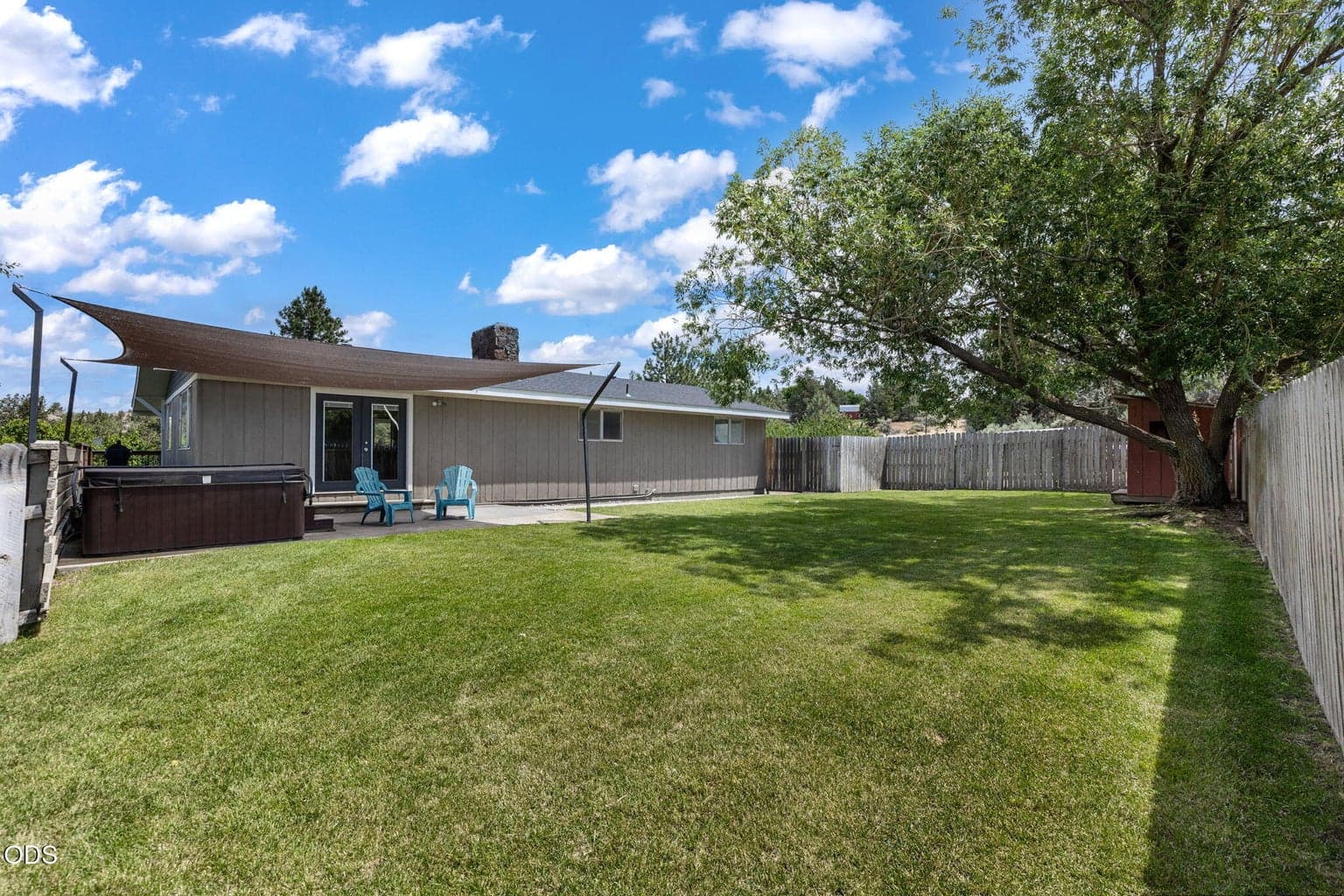 Photo of 1561 NE Hilltop Lane 47 of 58