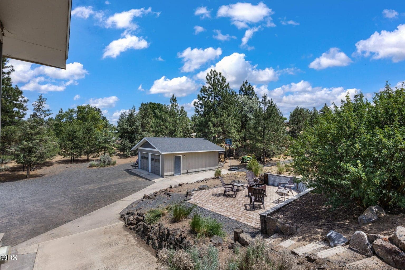 Photo of 1561 NE Hilltop Lane 50 of 58