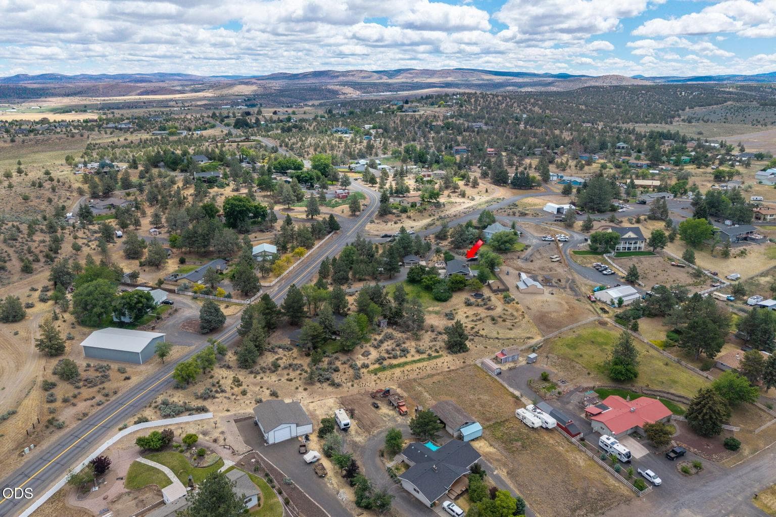 Photo of 1561 NE Hilltop Lane 53 of 58