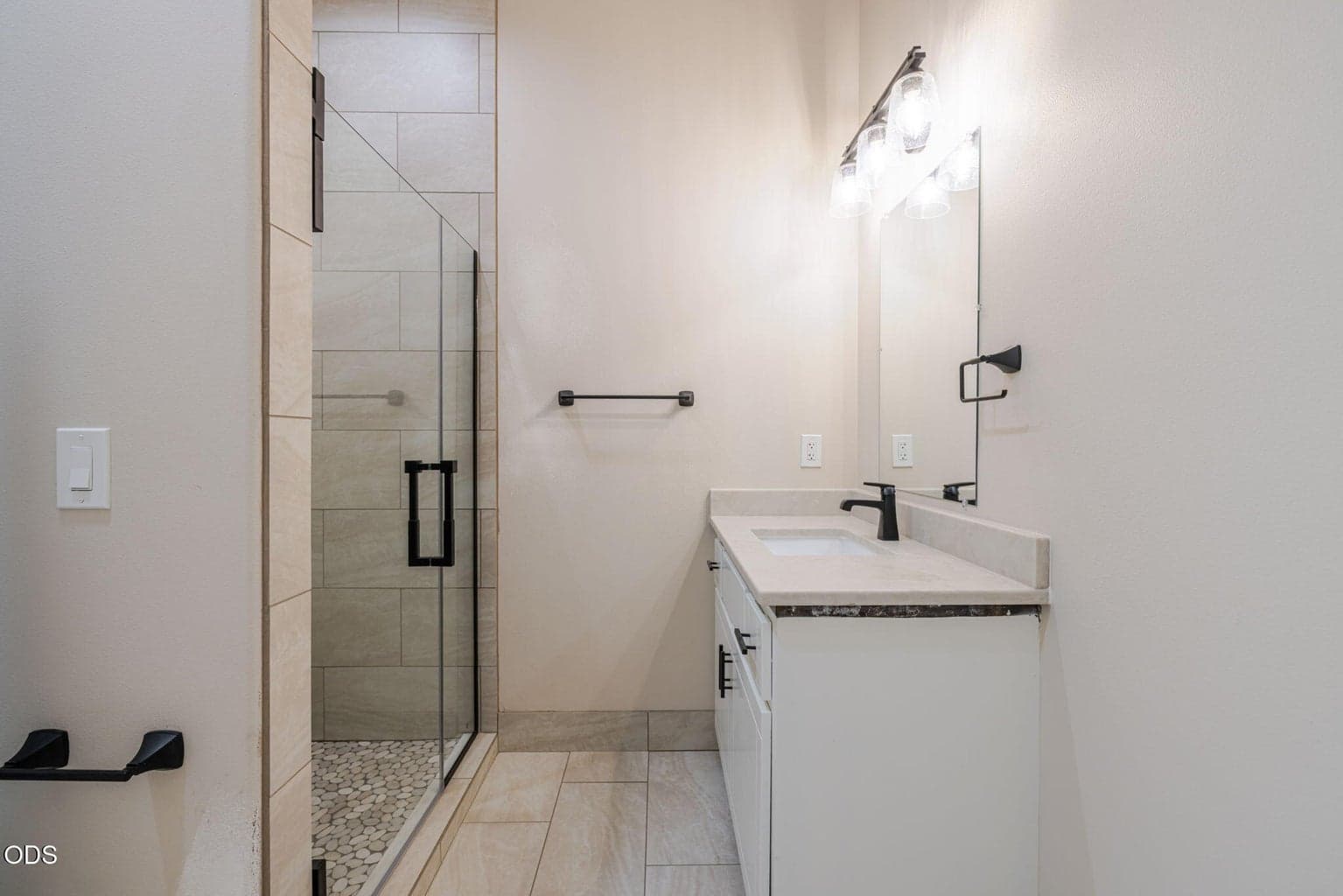 First Floor Full Bath w/ Beautiful Tile Shower