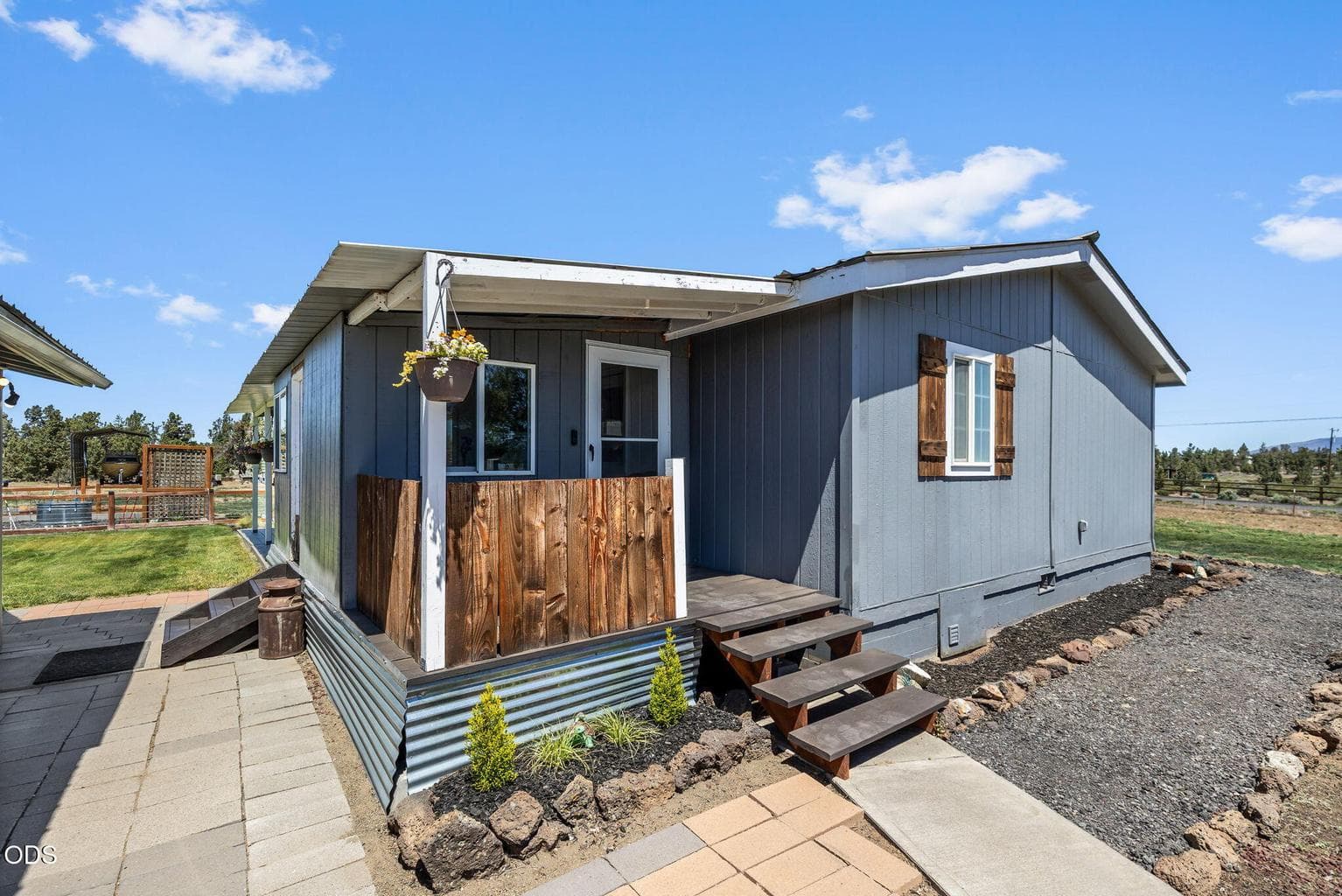 Photo of 3381 25th 5 of 42