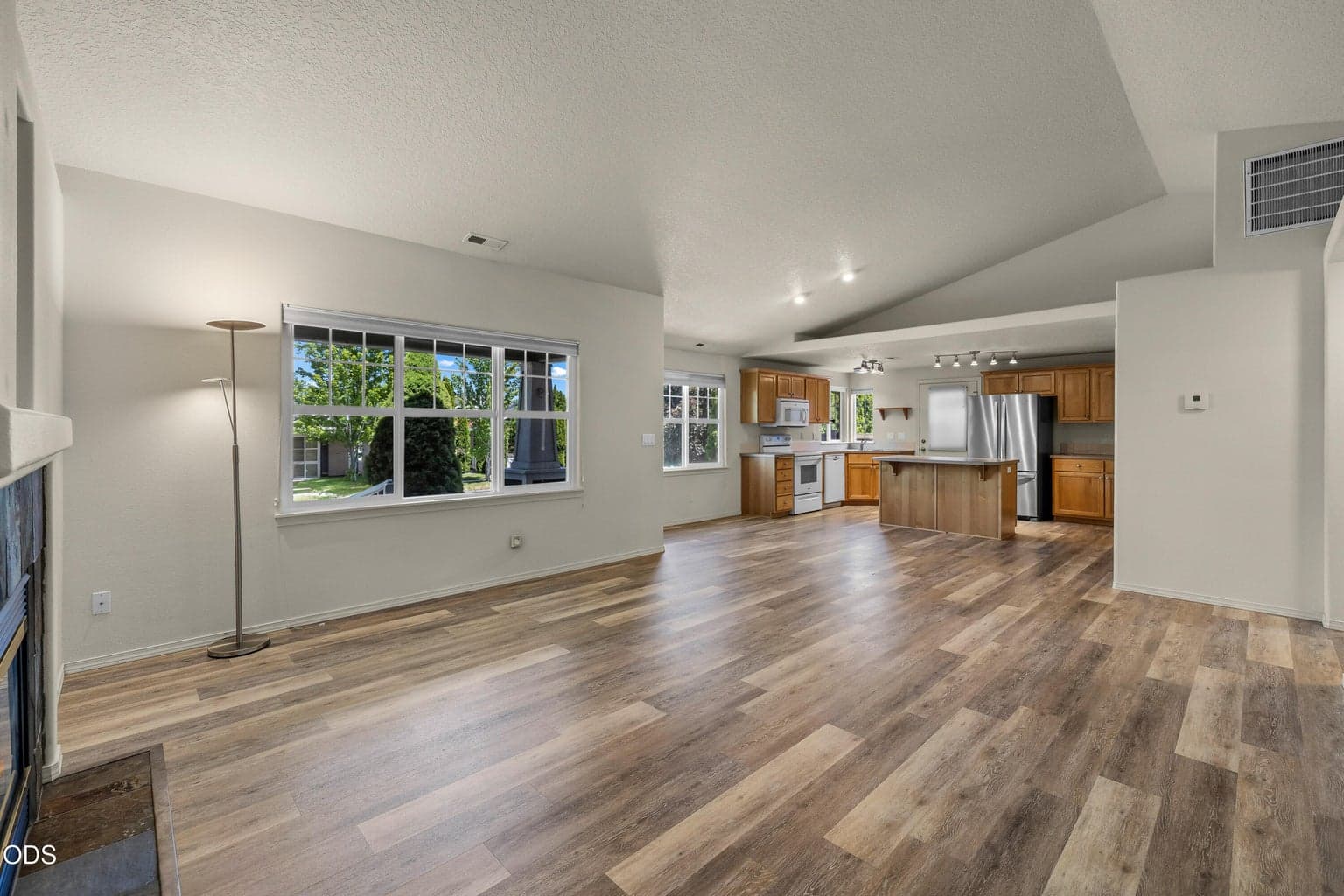 Photo of 20535 Sunderland Way 18 of 40
