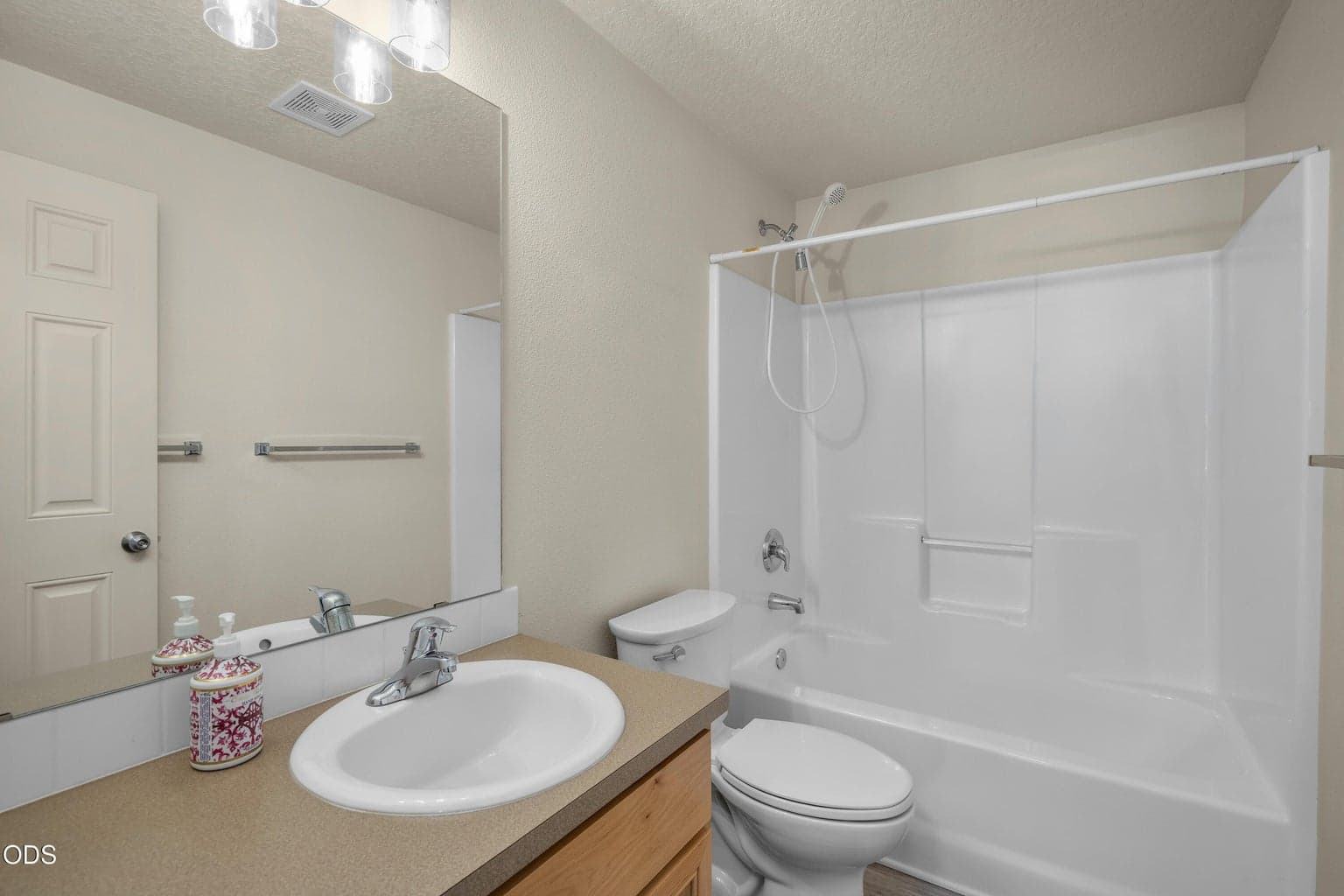 Photo of 20535 Sunderland Way 32 of 40