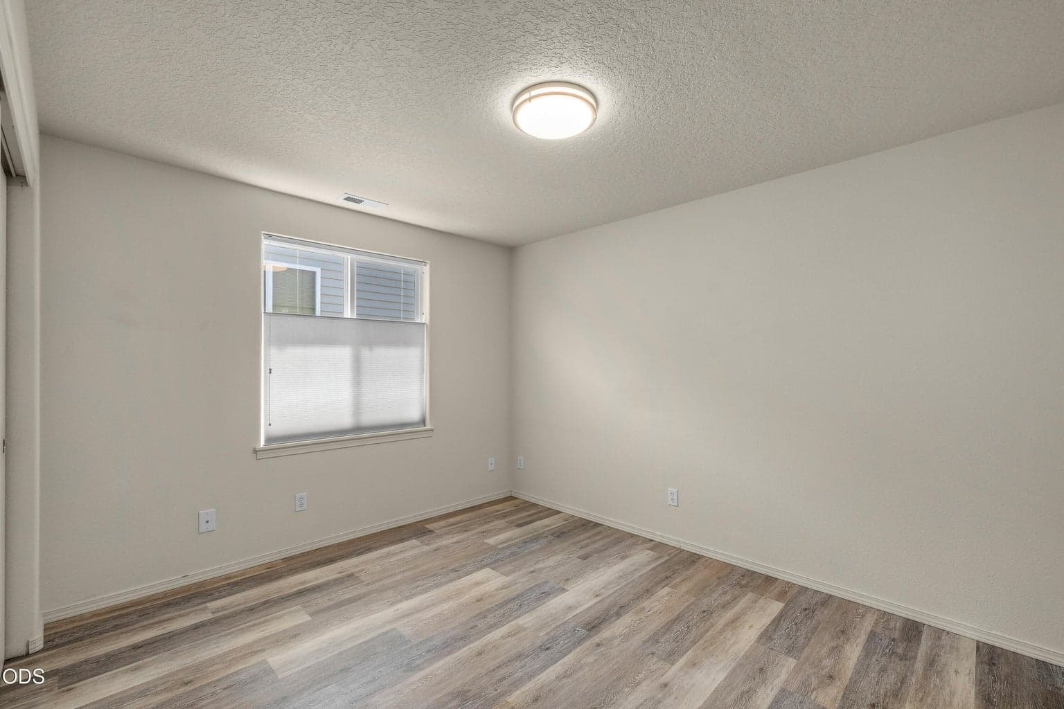 Photo of 20535 Sunderland Way 27 of 40