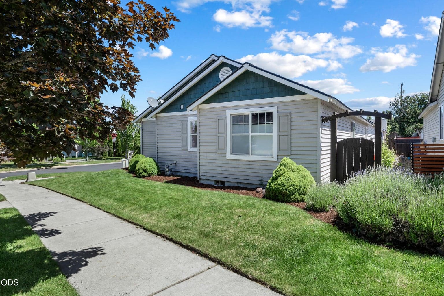 Photo of 20535 Sunderland 3 of 37