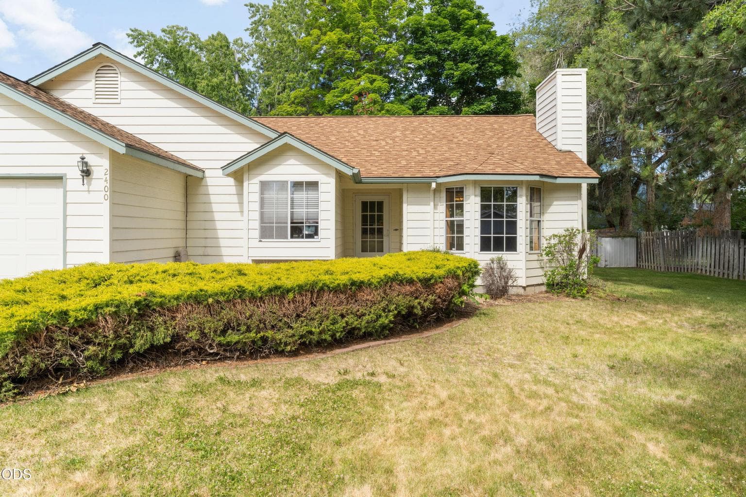 Photo of 2400 Jones 2 of 28