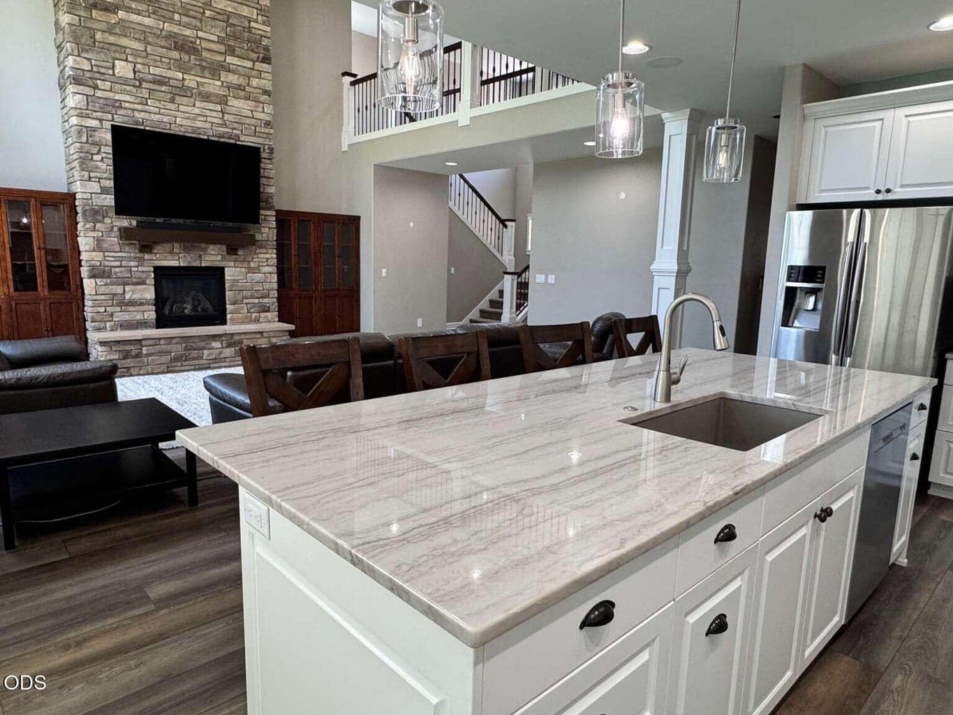Photo of 61152 SE Sydney Harbor Drive 12 of 29