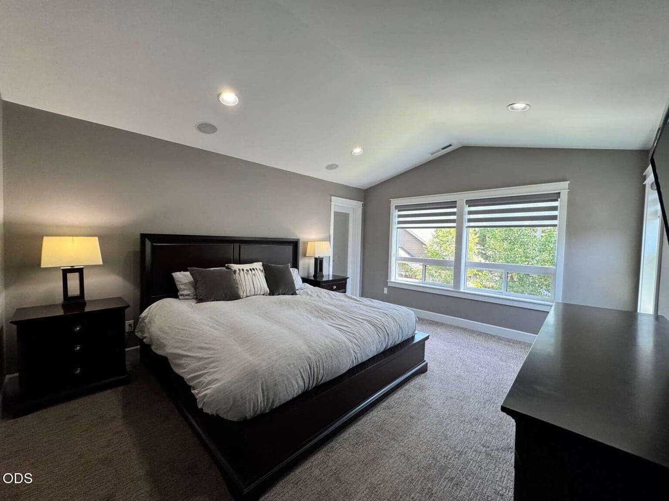 Photo of 61152 SE Sydney Harbor Drive 17 of 29