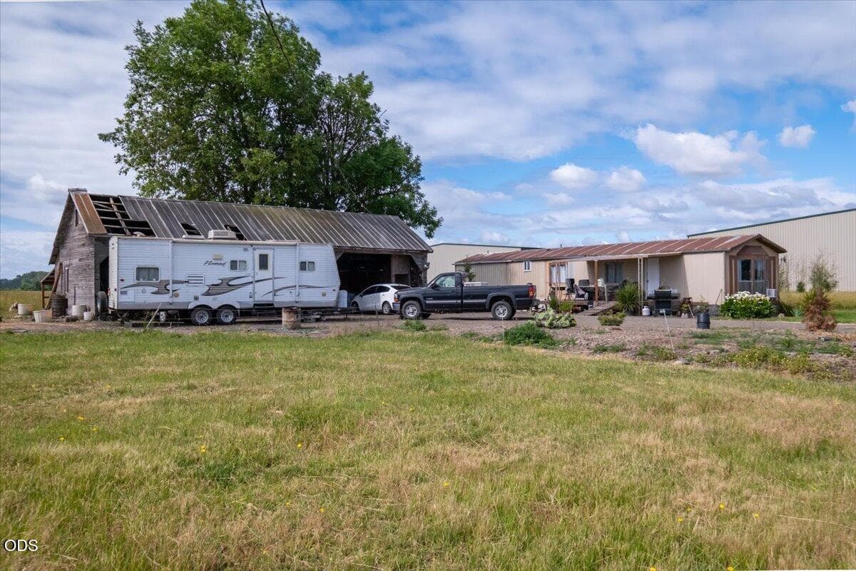 Photo of 1096 Talbot Road 6 of 36