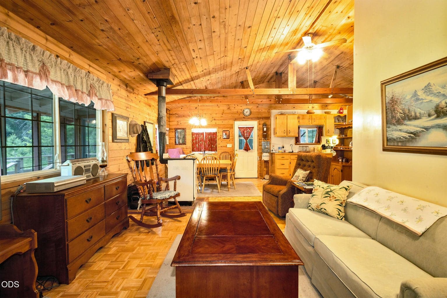 Photo of 35055 Redwood 3 of 31