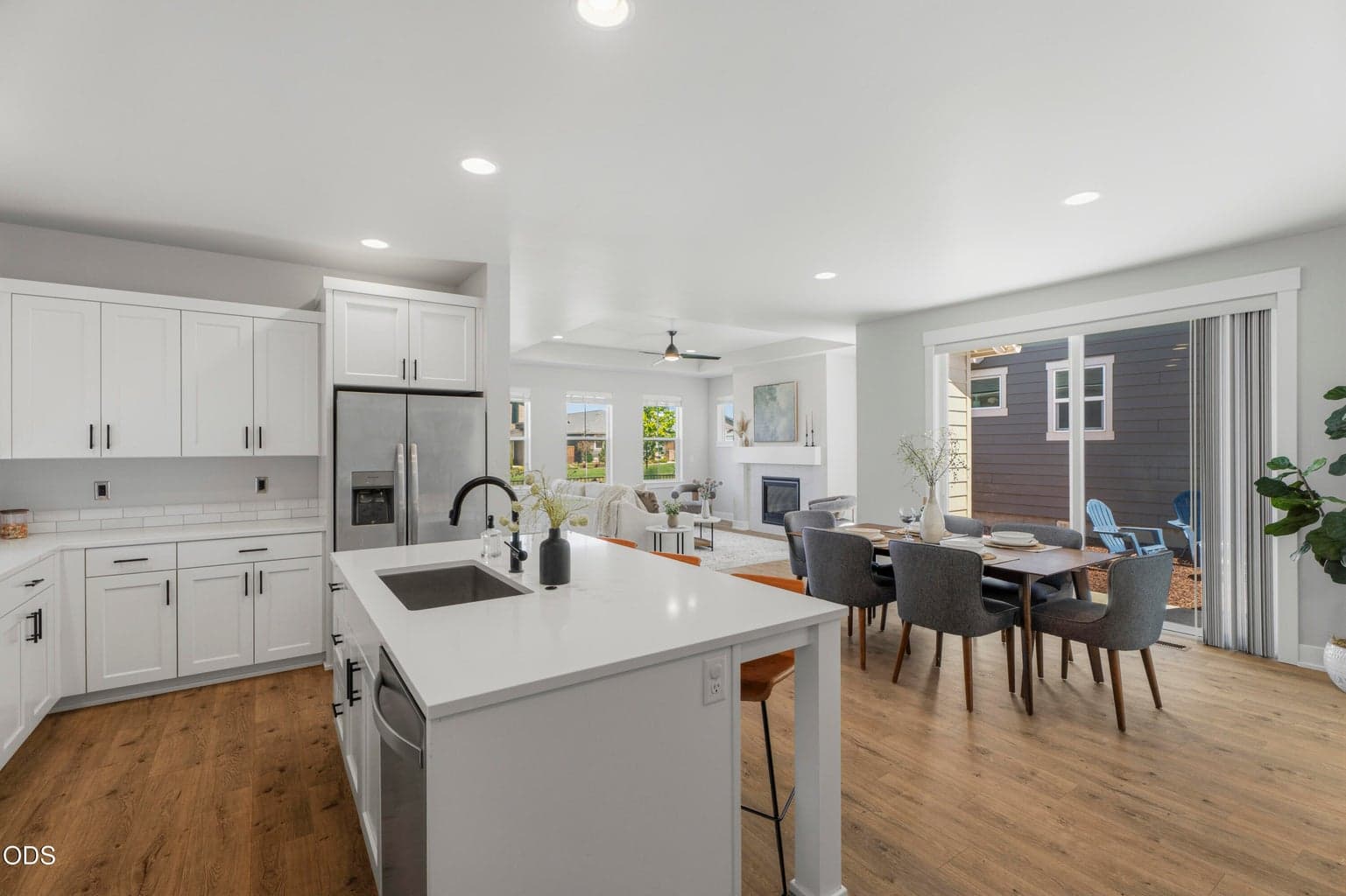 Photo of 3757 NE Petrosa Avenue 15 of 66