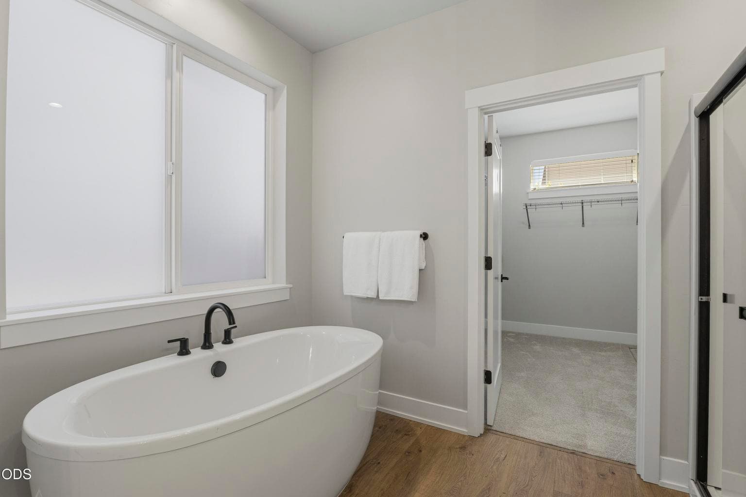 Photo of 3757 NE Petrosa Avenue 24 of 66