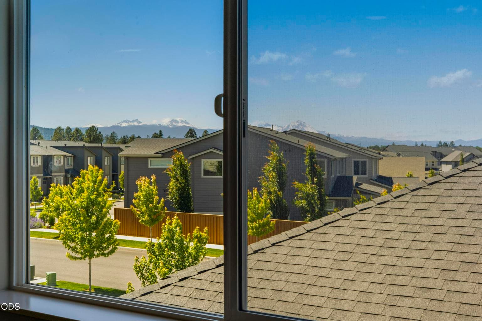 Photo of 3757 NE Petrosa Avenue 30 of 66