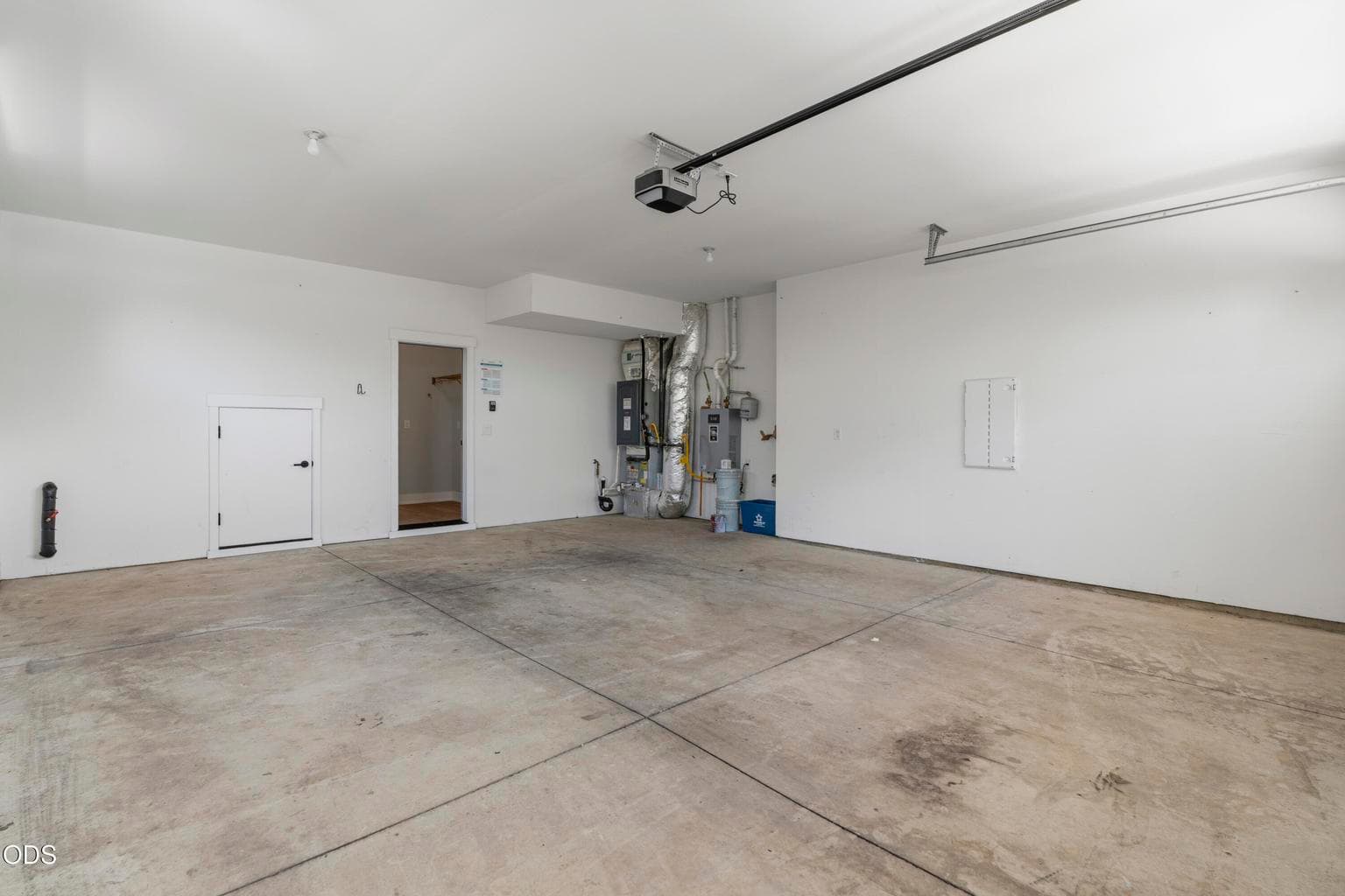 Photo of 3757 NE Petrosa Avenue 41 of 66