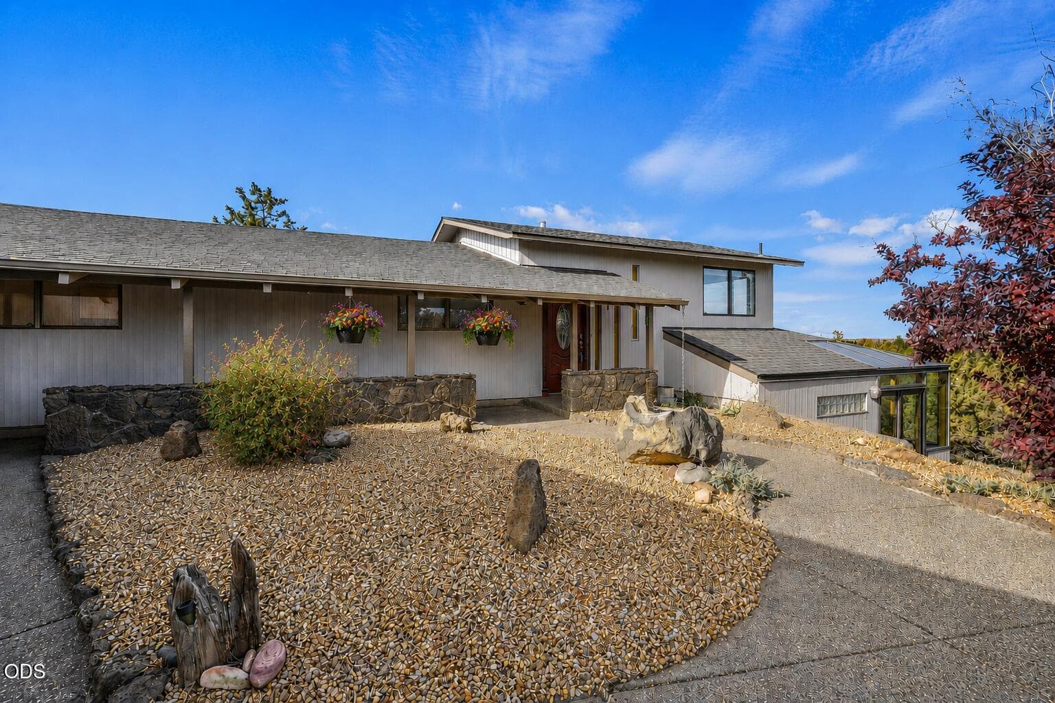 5203 Greenwood
