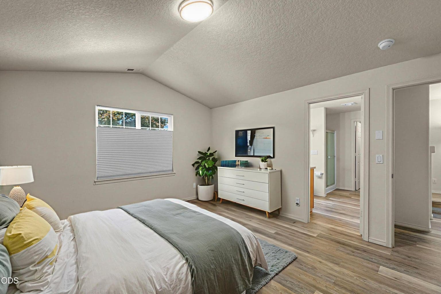 Photo of 20535 Sunderland Way 21 of 40