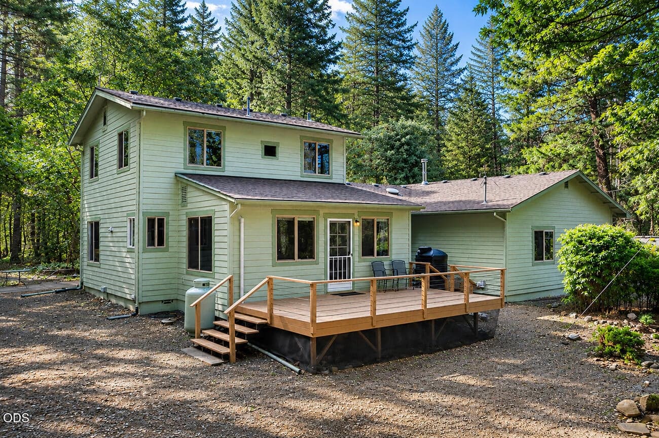 Photo of 8843 Deer Creek 5 of 66