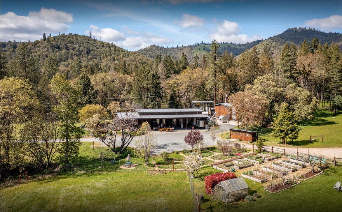 Photo of 818 Slagle Creek 1 of 45