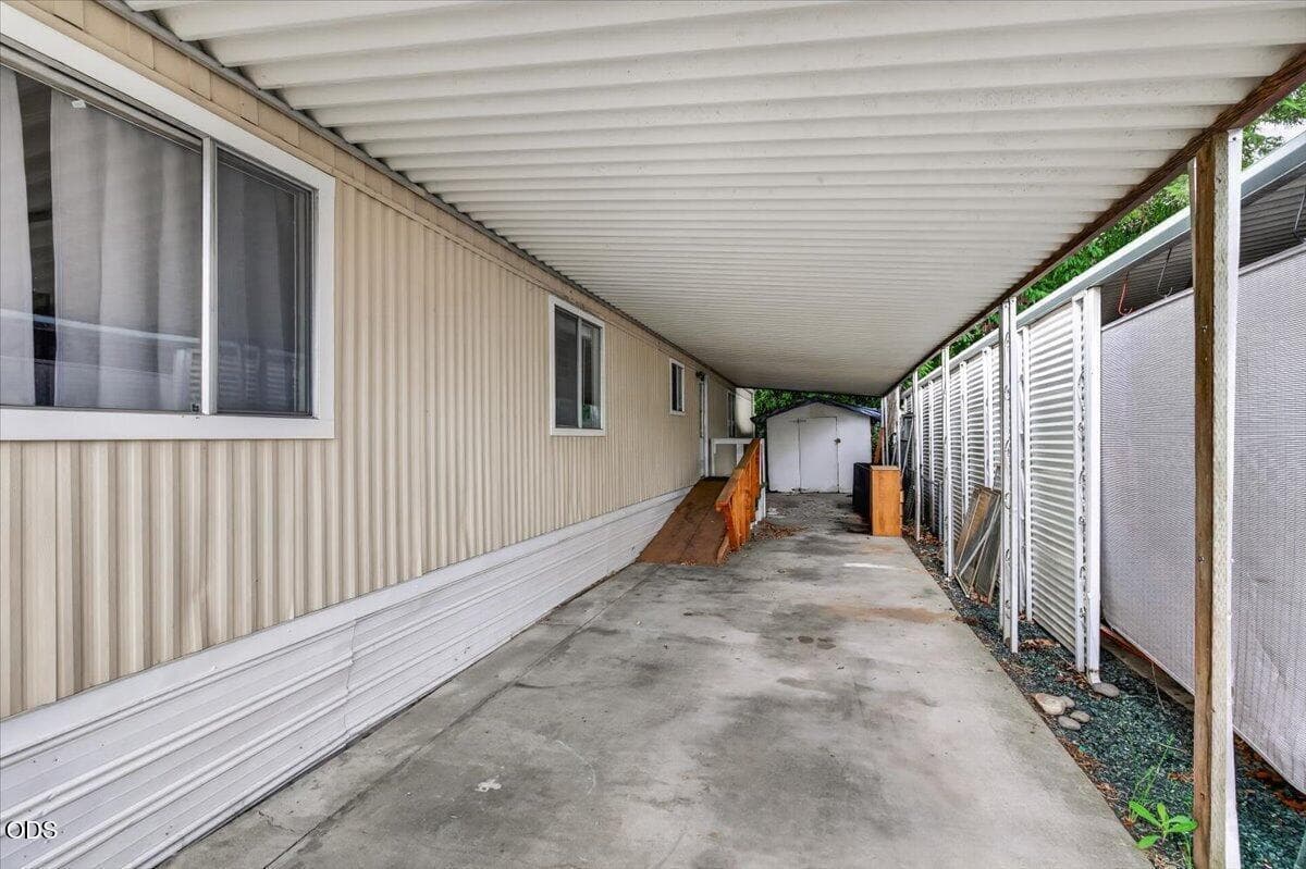 Photo of 306 Sandlewood 5 of 20