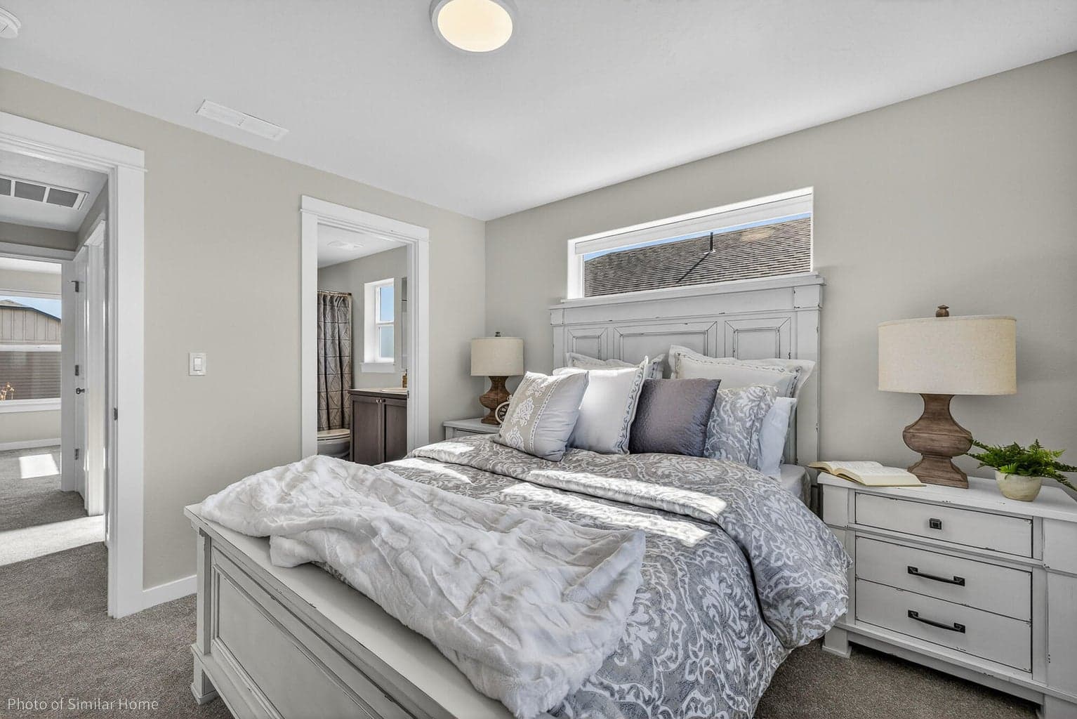Photo of 2831 NW Sterling Drive 12 of 18