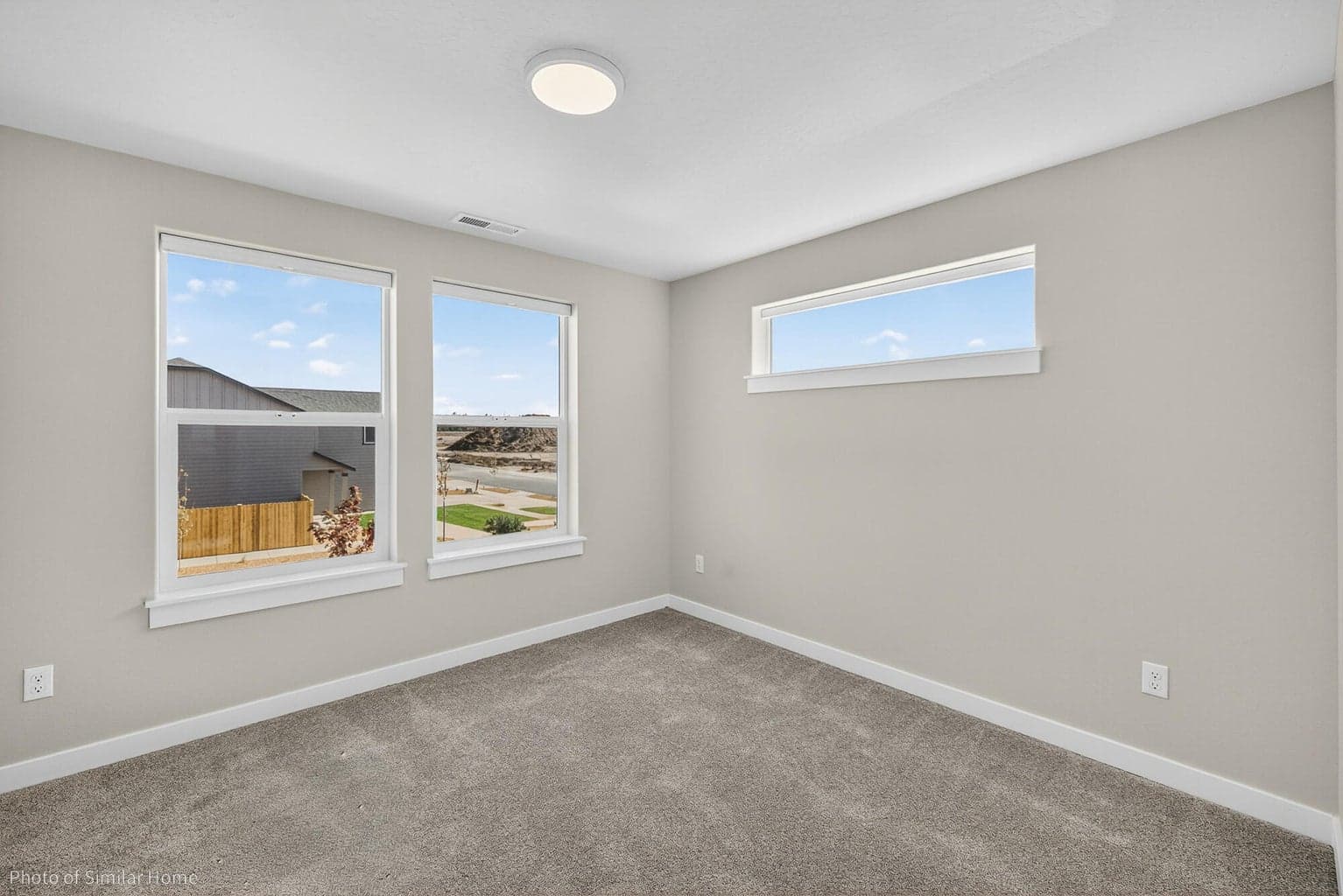 Photo of 2831 NW Sterling Drive 13 of 18