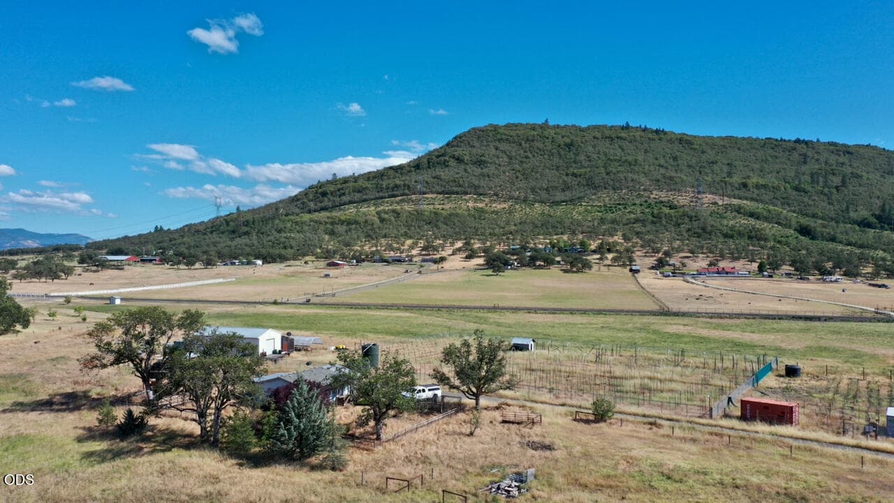Photo of 8791 Highway 234 3 of 12
