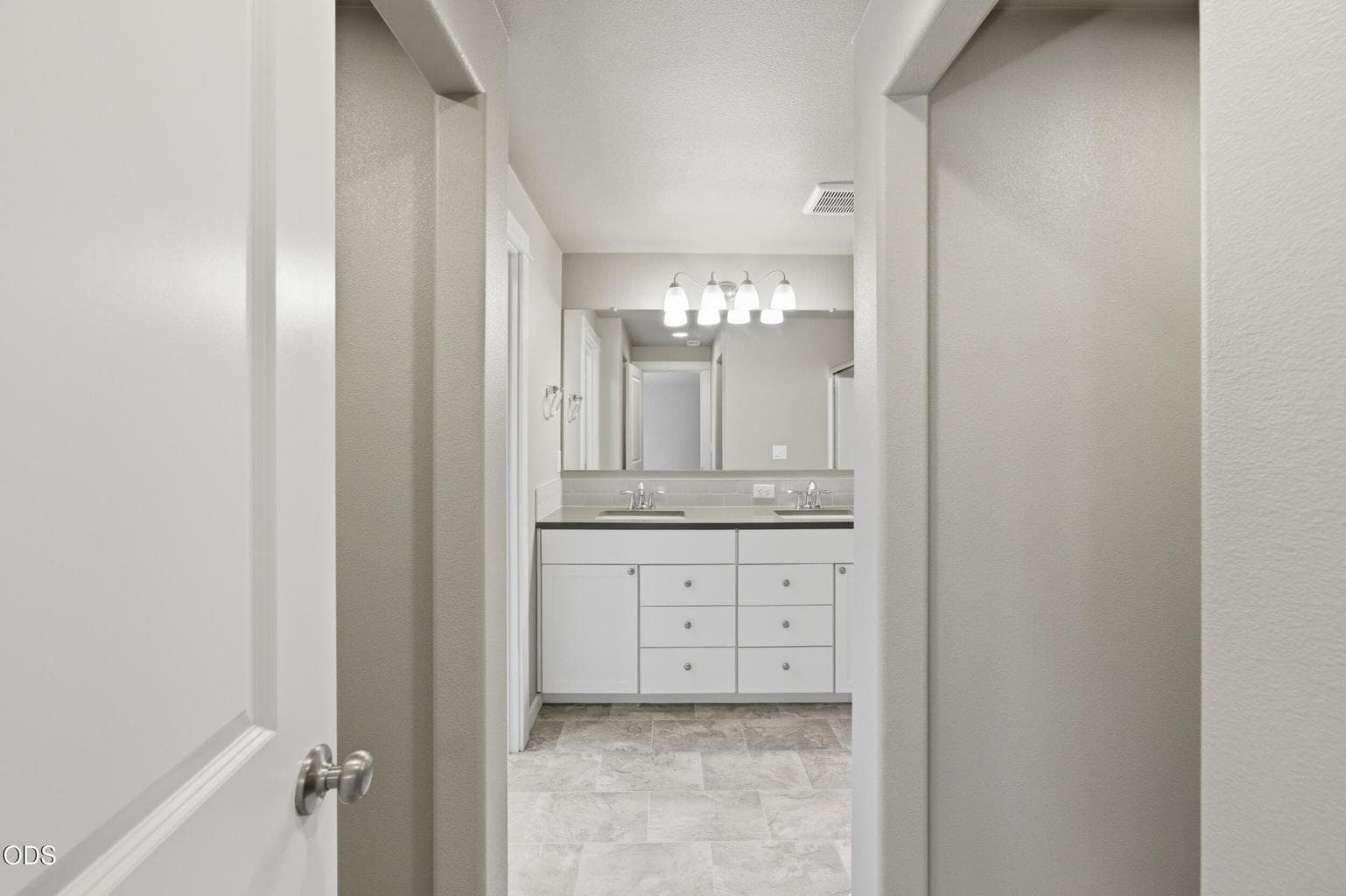 Photo of 1785 W Williamson Avenue 19 of 38