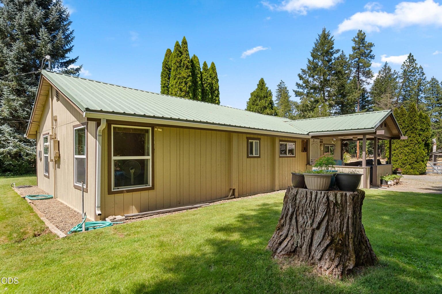 Photo of 4551 Holland Loop 2 of 41