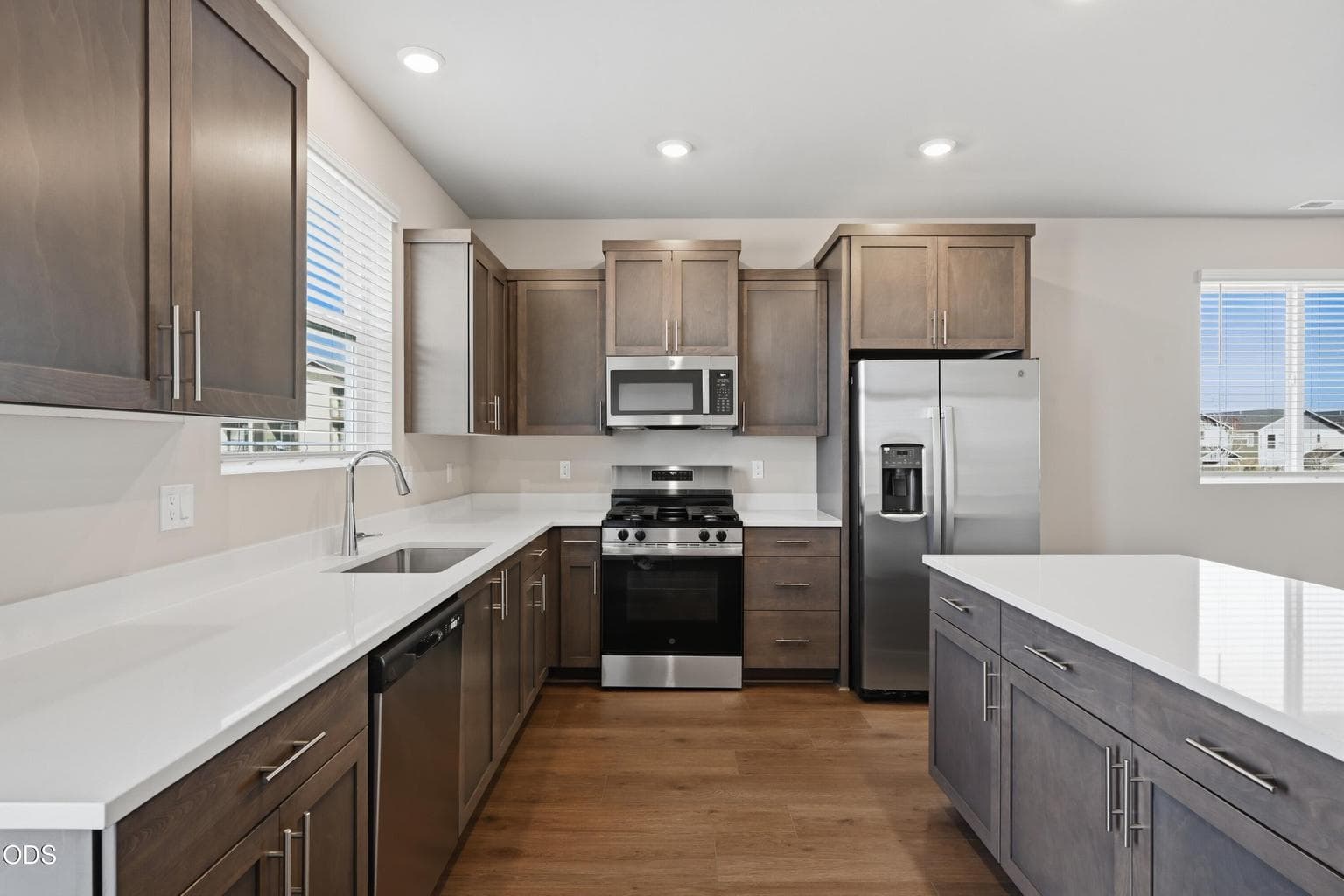 Photo of 2674 26th LP North 5 of 35