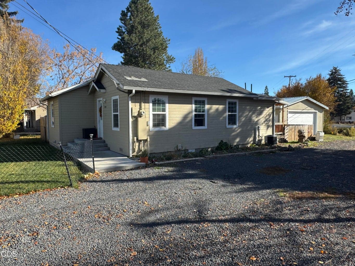Photo of 4710 Hilyard 3 of 23