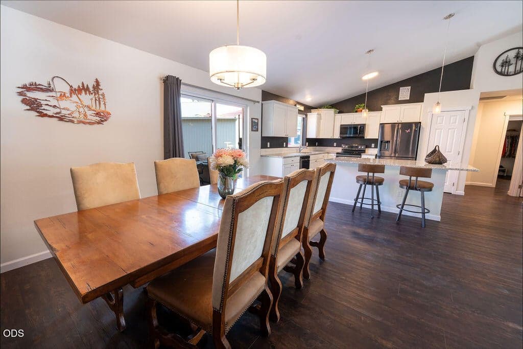 Photo of 16346 Park 2 of 33
