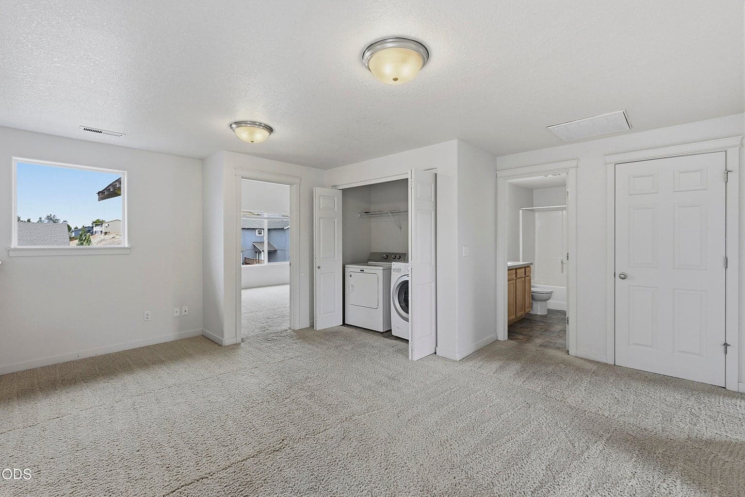 Photo of 901 SE Kierra Place 15 of 26
