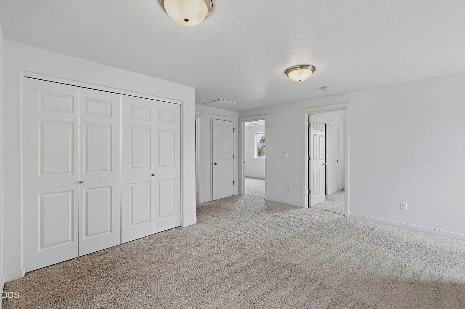Photo of 901 SE Kierra Place 17 of 26