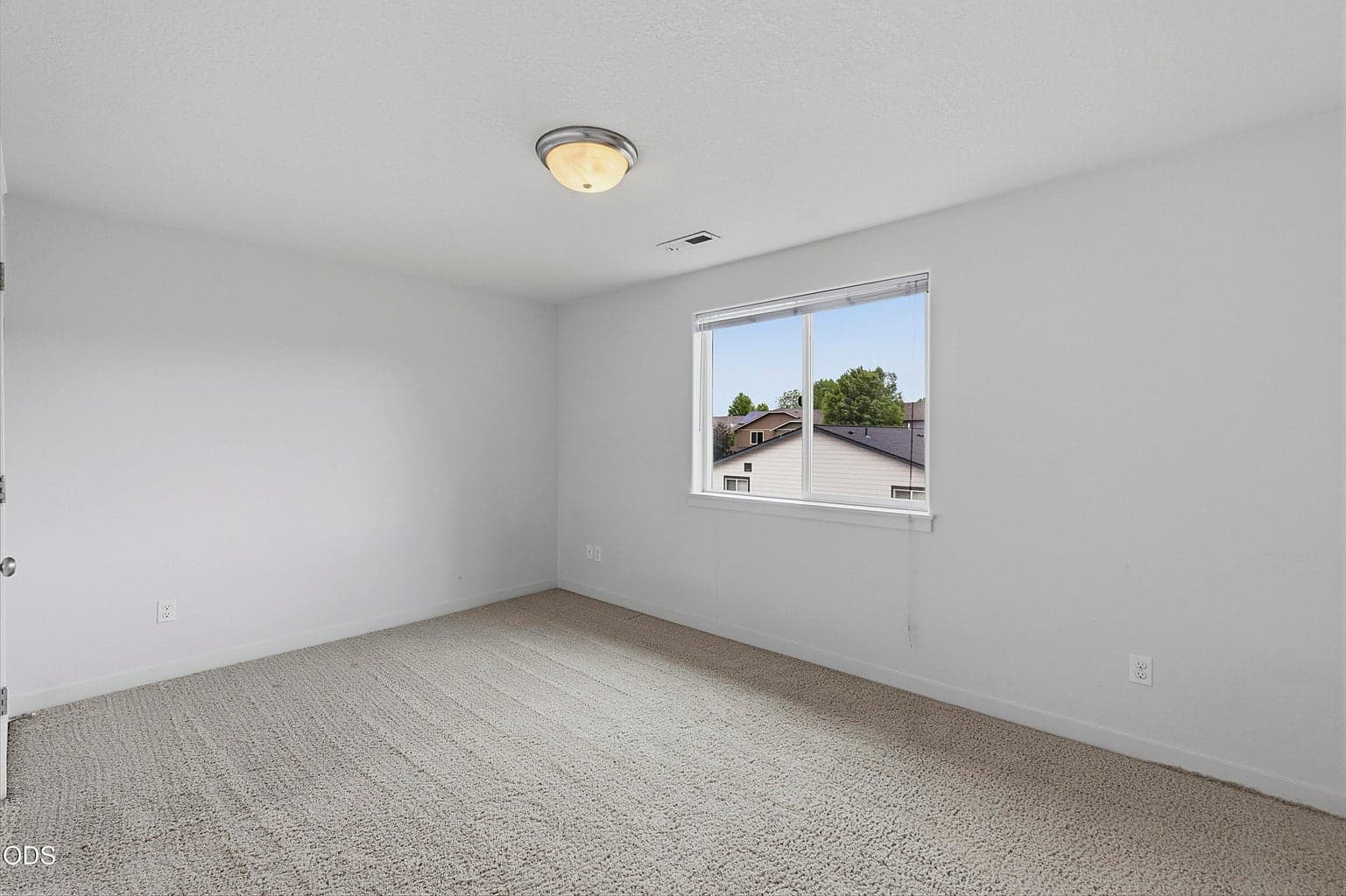 Photo of 901 SE Kierra Place 22 of 26