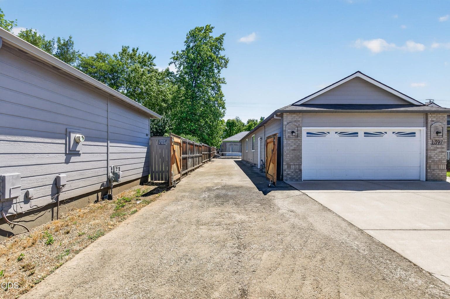 Photo of 1397 Larson Creek 3 of 36